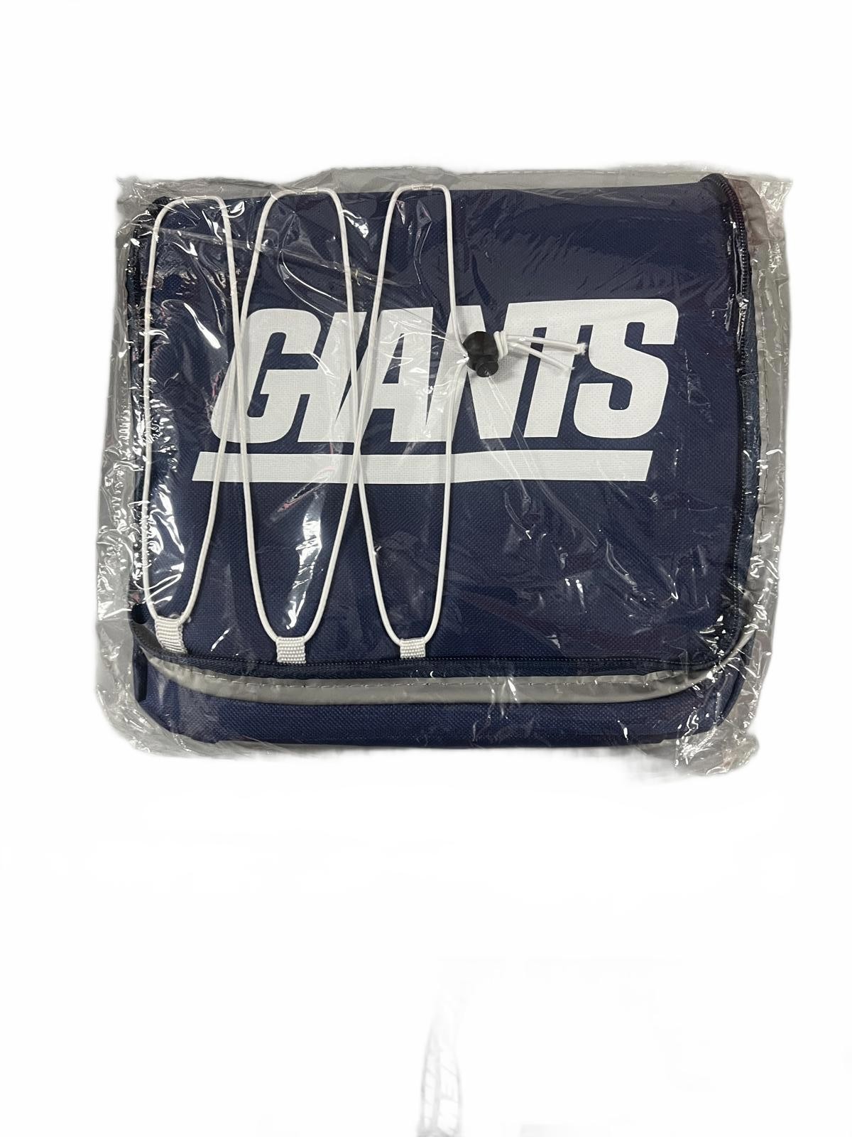 NY giants gear and bag