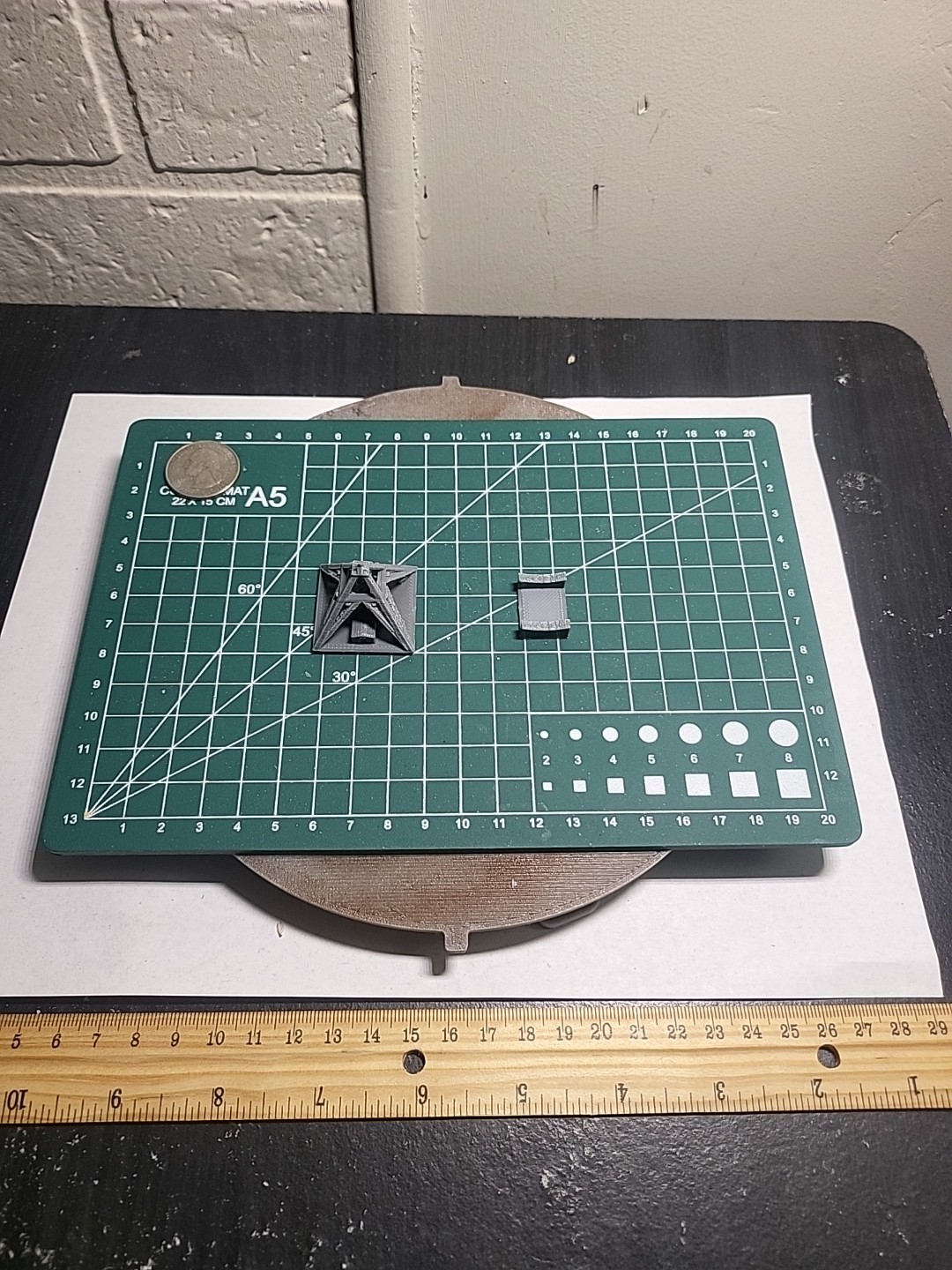 3D Printed 1/244 Scale Zeppelin Mooring And Stand. Unpainted