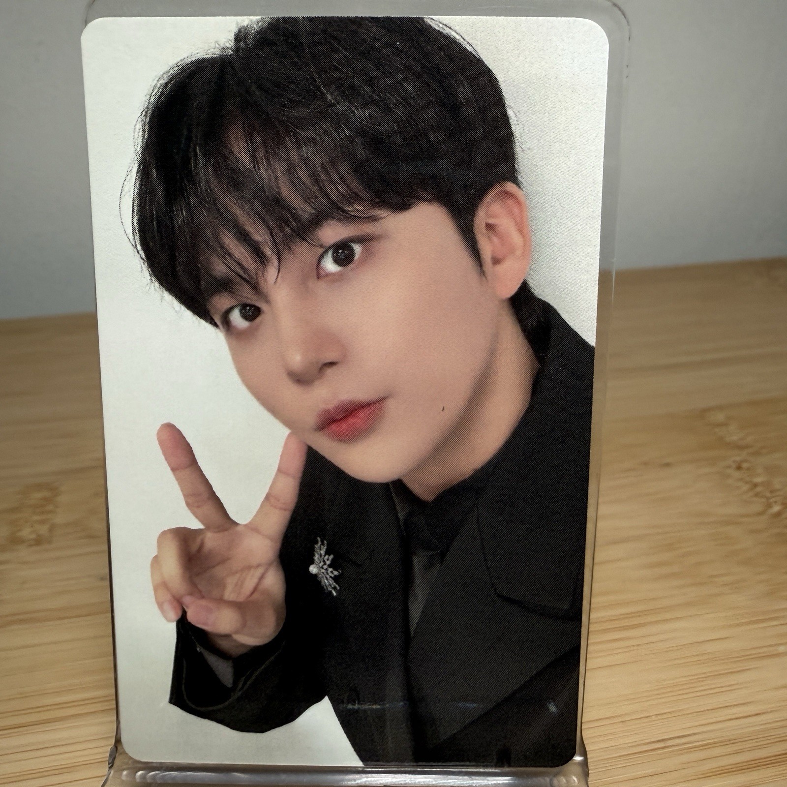 ATEEZ Line friends Mighteez Pop Up US Exclusive POB Photocard Jongho Jjongyo