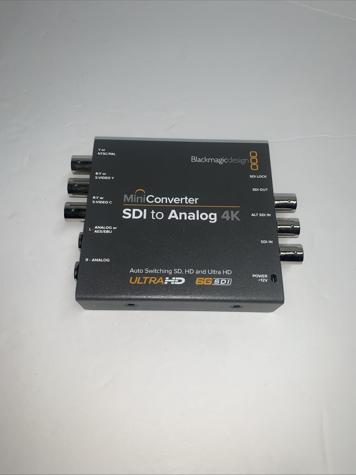 Blackmagic Design Mini Converter SDI to Analog 4K Video Converter