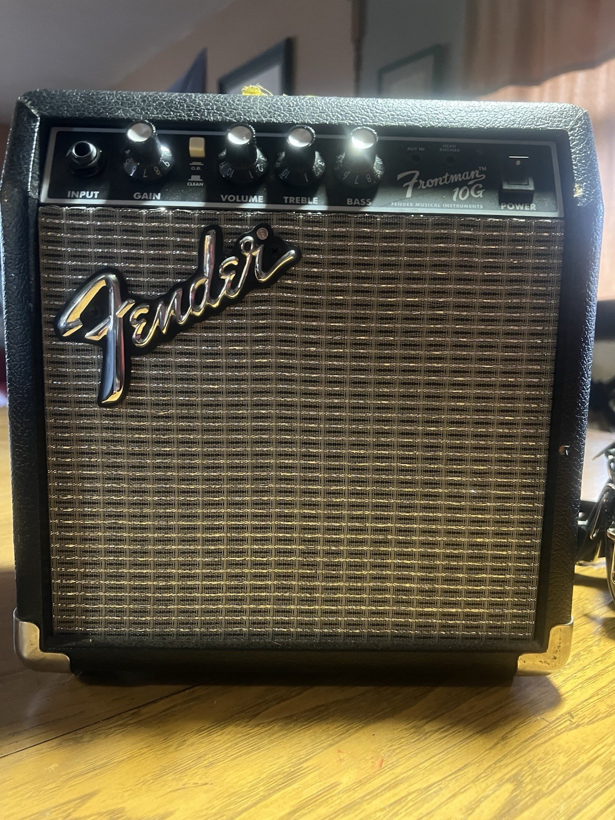 Fender Frontman 10G 10-Watt Guitar Amplifier - Black