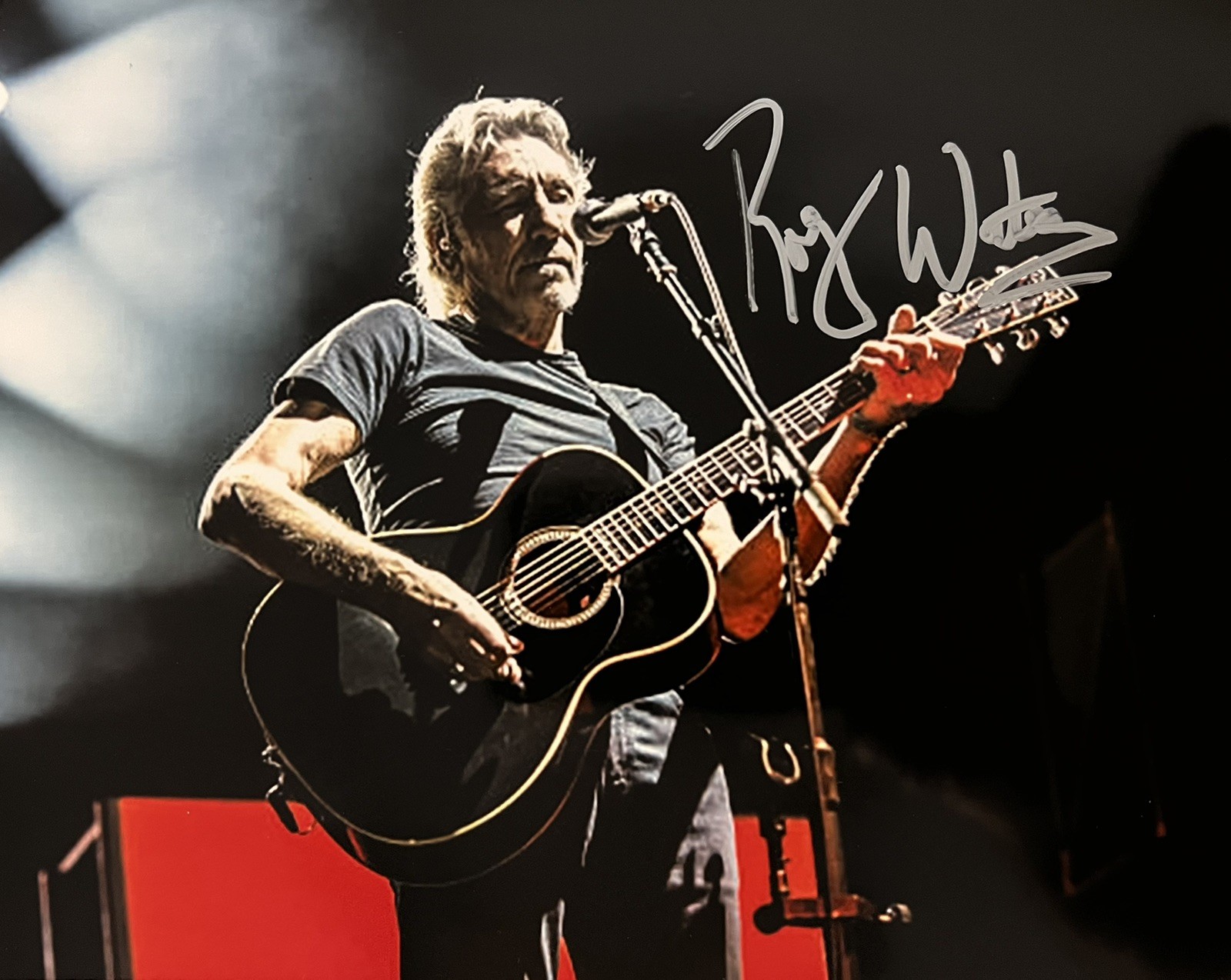 Roger Waters Pink Floyd signed photo With COA Autograph The Wall Dark Side Moon
