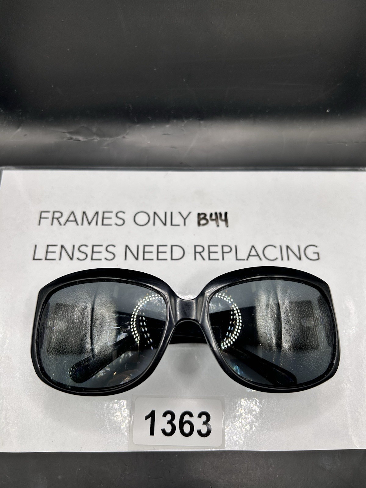 Vera Vera Wang V240 BK Sunglasses Frame Only 59-15-117 Black Butterfly Oversized