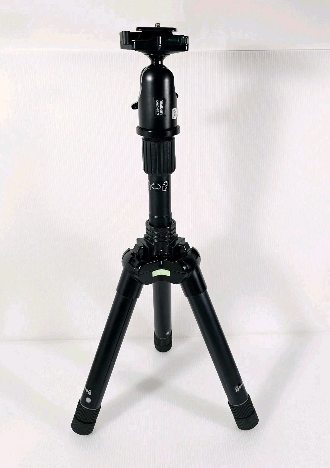 Velbon UT-63D Travel Camera Tripod & Velbon QHD-63D Ball Mount