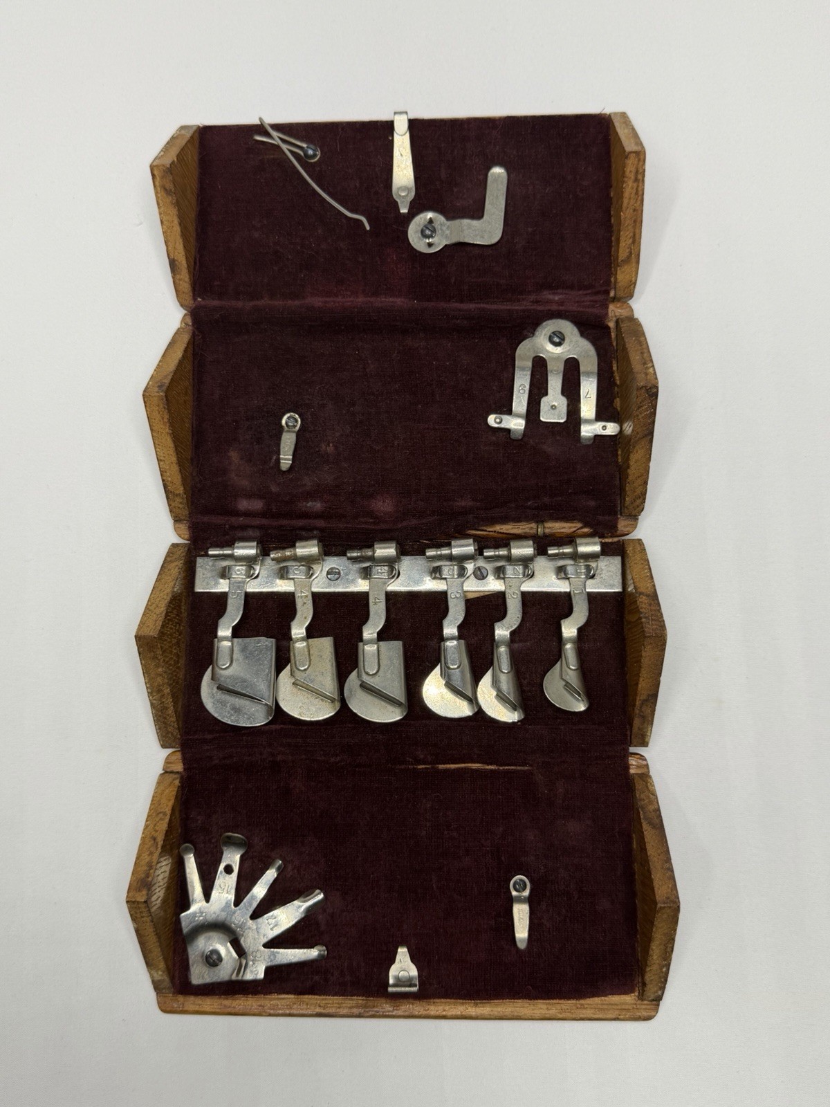 Pre 1930's Antique Singer Oak Sewing Puzzle Box & Accessories - Incomplete P43C