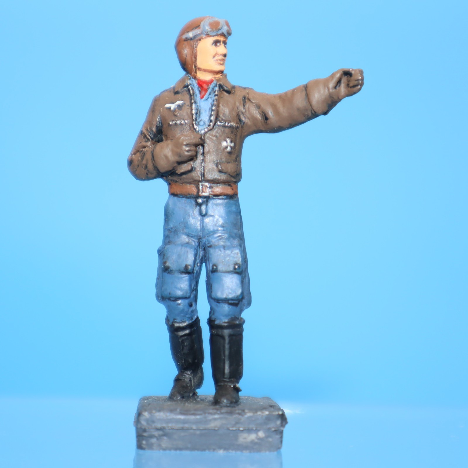 Vintage toy soldier WWII GERMAN FIGHTER PILOT 54mm PAINTED - FREE POSTAGE