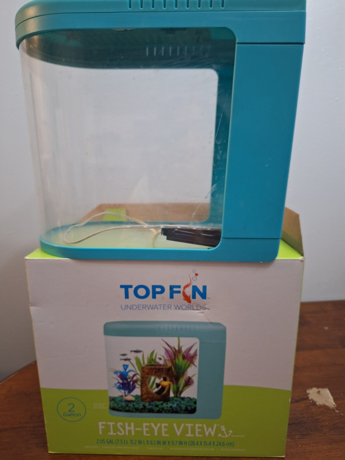 Top Fin Fish-Eye View 2 Gallon Square Plastic Aquarium Kit for Fresh Water