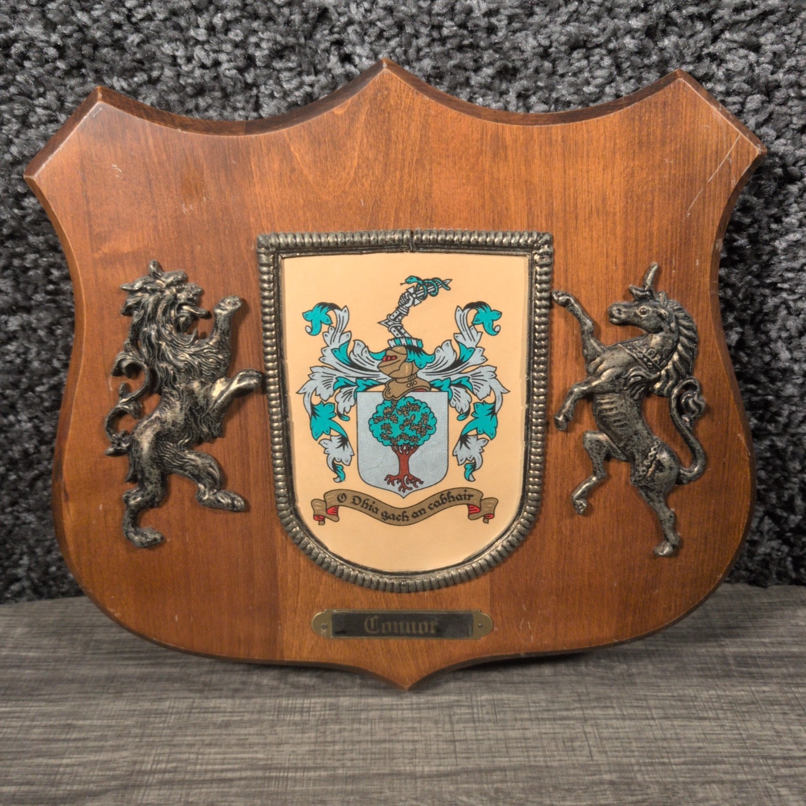 VTG O'Connor Family Coat of Arms Wall Plaque 11x11 Brown Irish Crest EUC