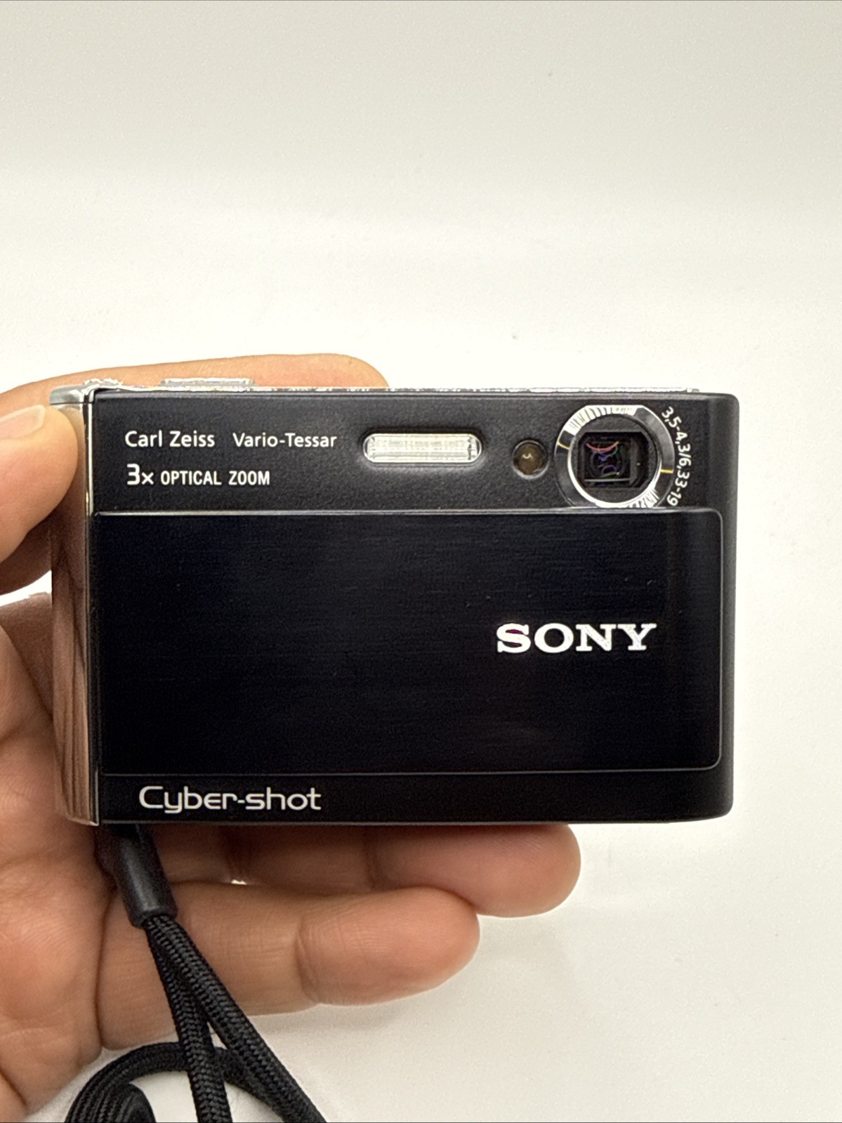 Sony Cybershot T70 Digital Camera 8.1MP + 2GB MS + Case - Tested Working