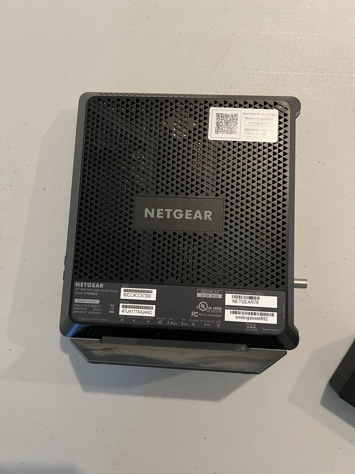 NETGEAR AC1900 WiFi Cable Modem Router