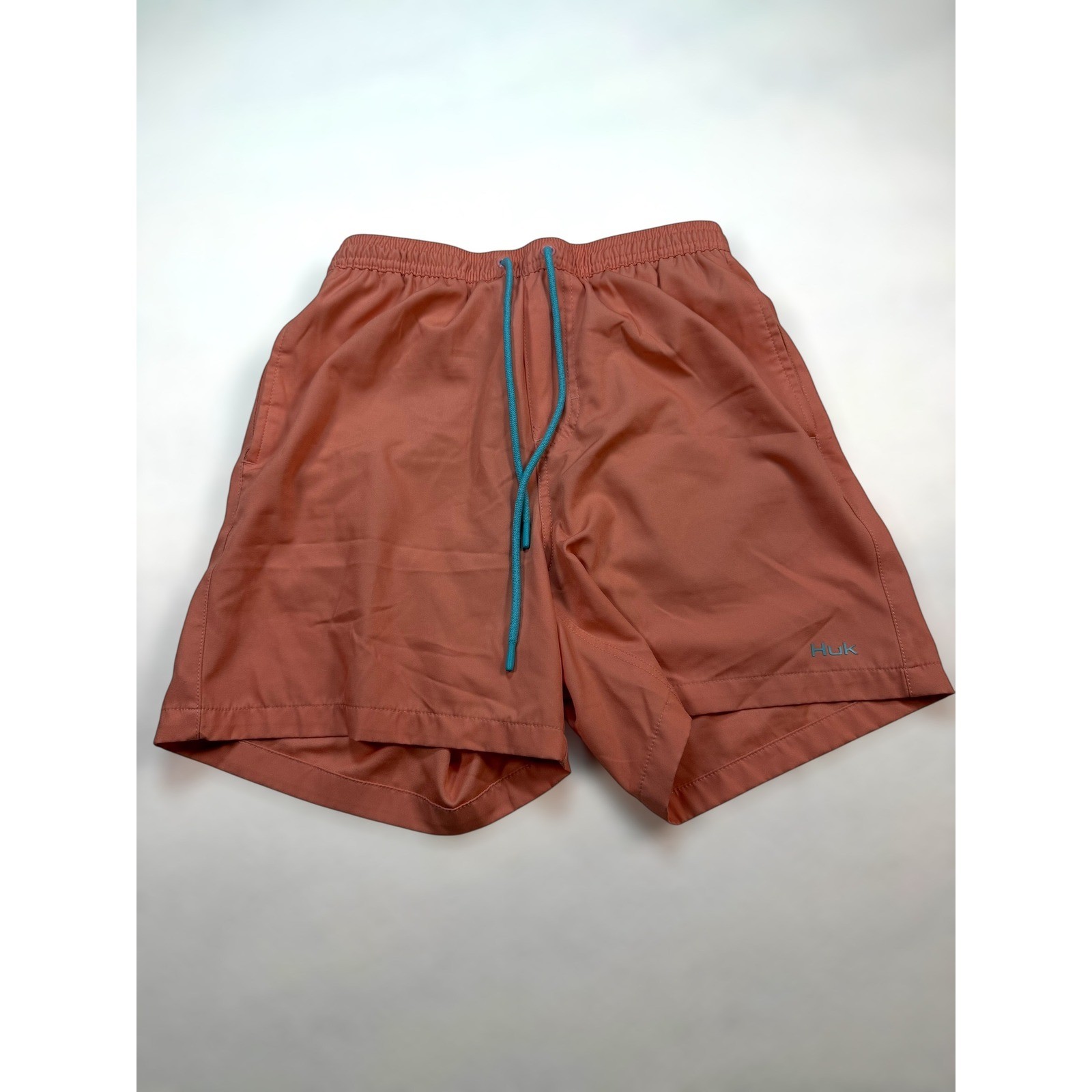 Huk Performance Fishing Mens Shorts Small Coral Pink Salmon Mesh Liner Outdoor
