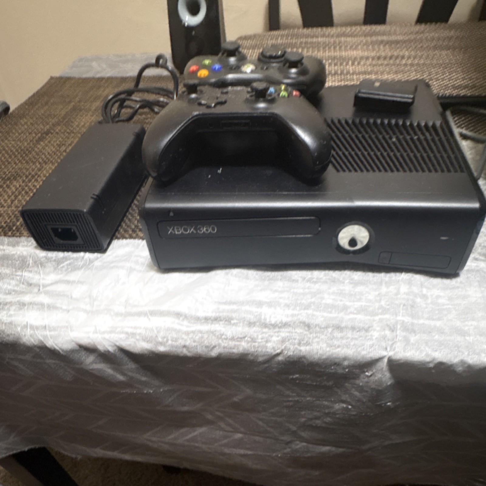 Microsoft Xbox 360 S Console Lot w/ Controllers, Power Adapter, Cables & Games