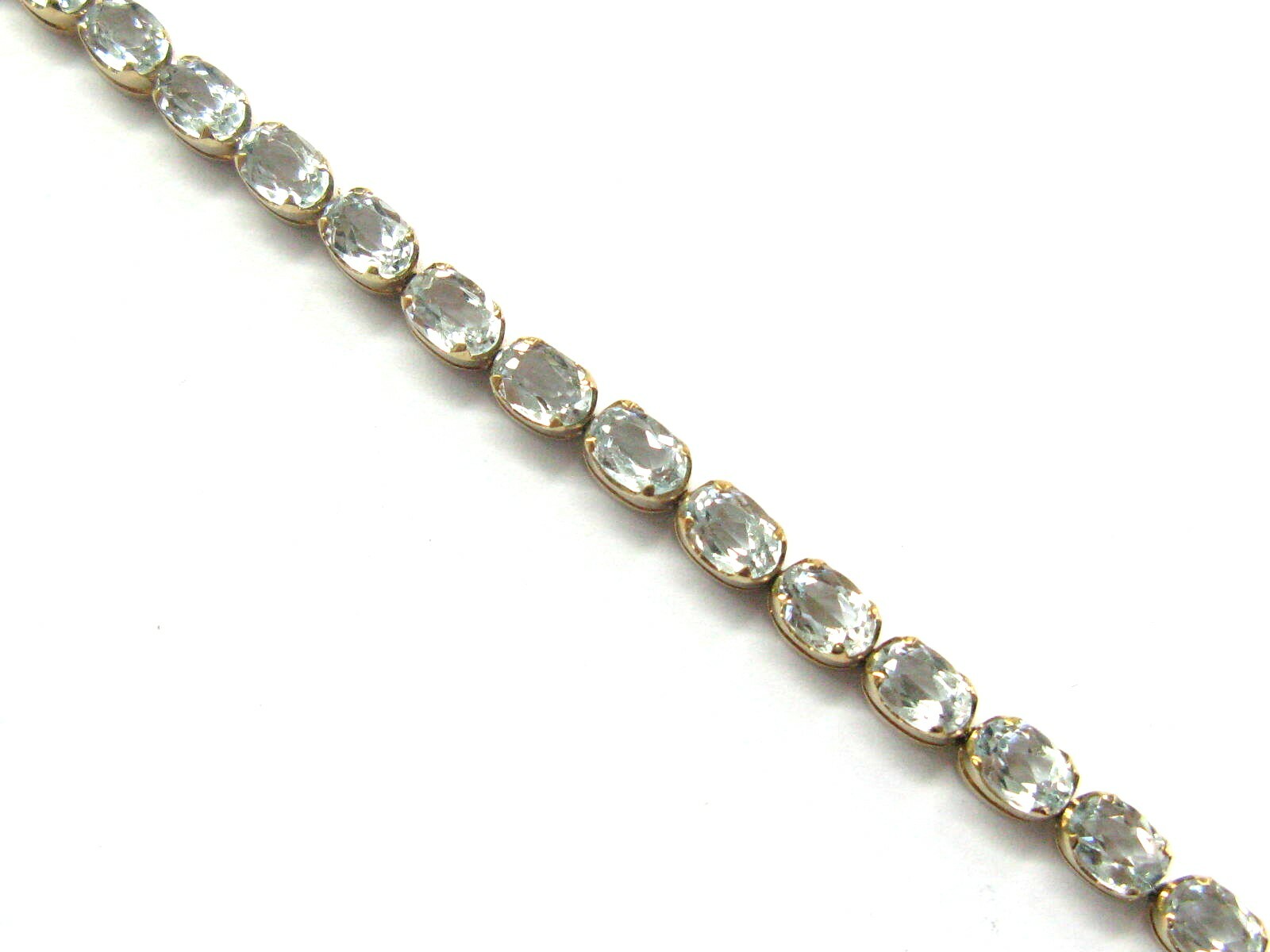 Aquamarine Oval Shape Tennis Bracelet 14Kt Yellow Gold 7" 15.40Ct