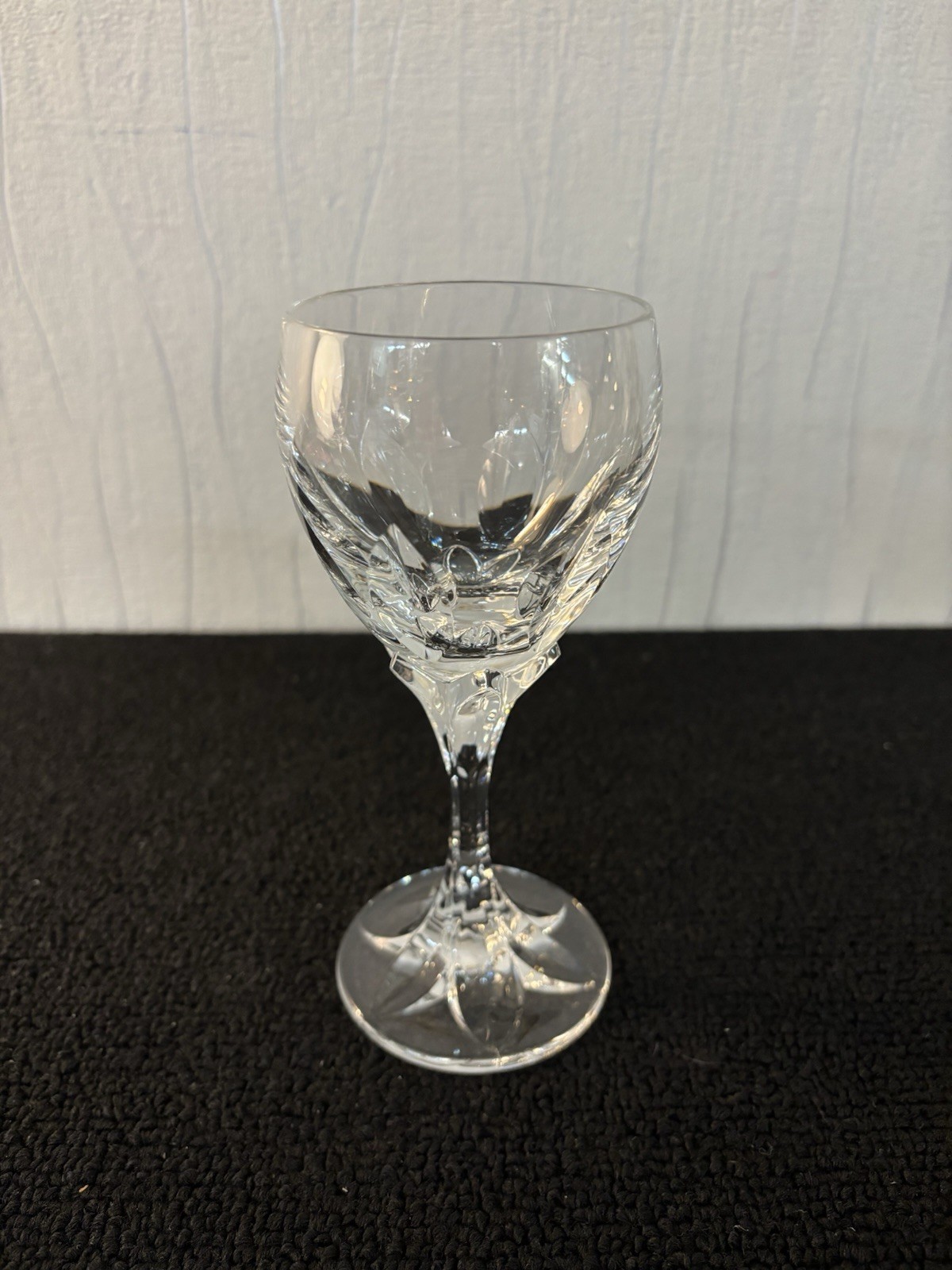 Iris Model Wine Glass In Villeroy And Boch Crystal