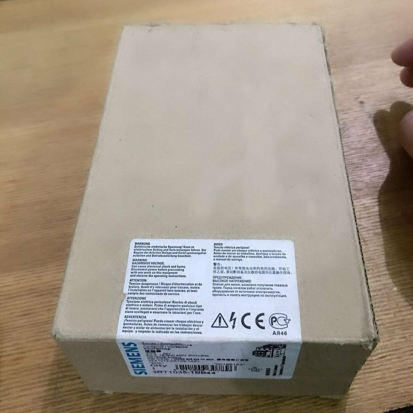 New 1PC contactor 3RT1035-1BB44 3RT1 035-1BB44 One year warranty *tm