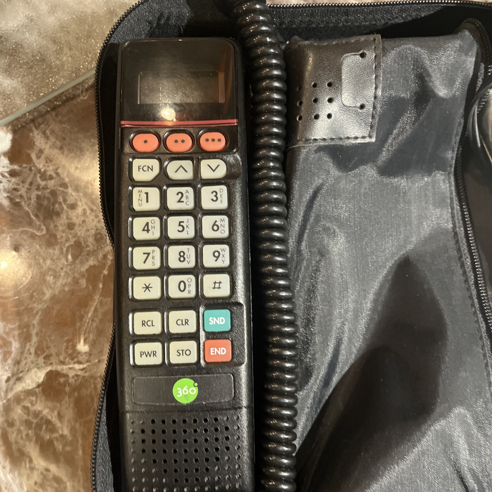 Vintage Motorola Car Bag Phone In Case-SCN2500A-CLEAN Car phone-POWERS ON