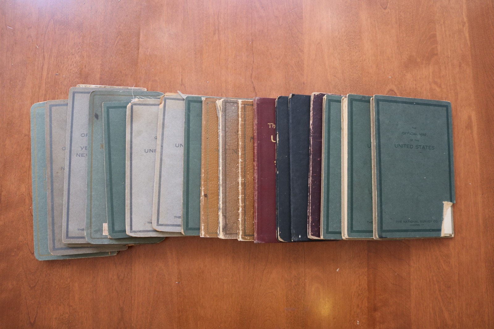 EARLY 1900'S MAPS AND GAZETTEERS MAGAZINE - LOT OF 18 - O 3901