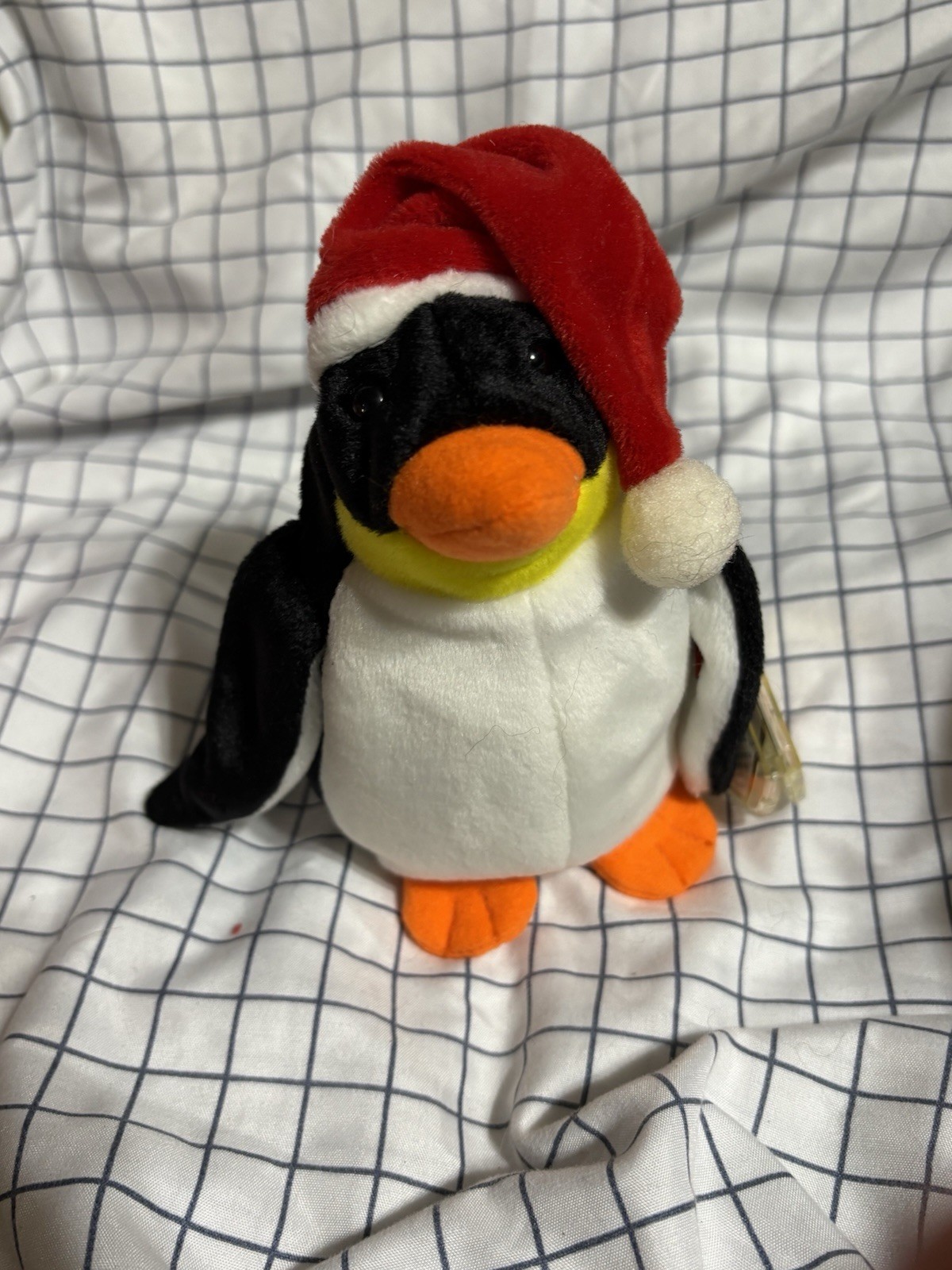 Ty Beanie Baby Zero Penguin with Santa Hat Retired Original, 3-4 & 8-11