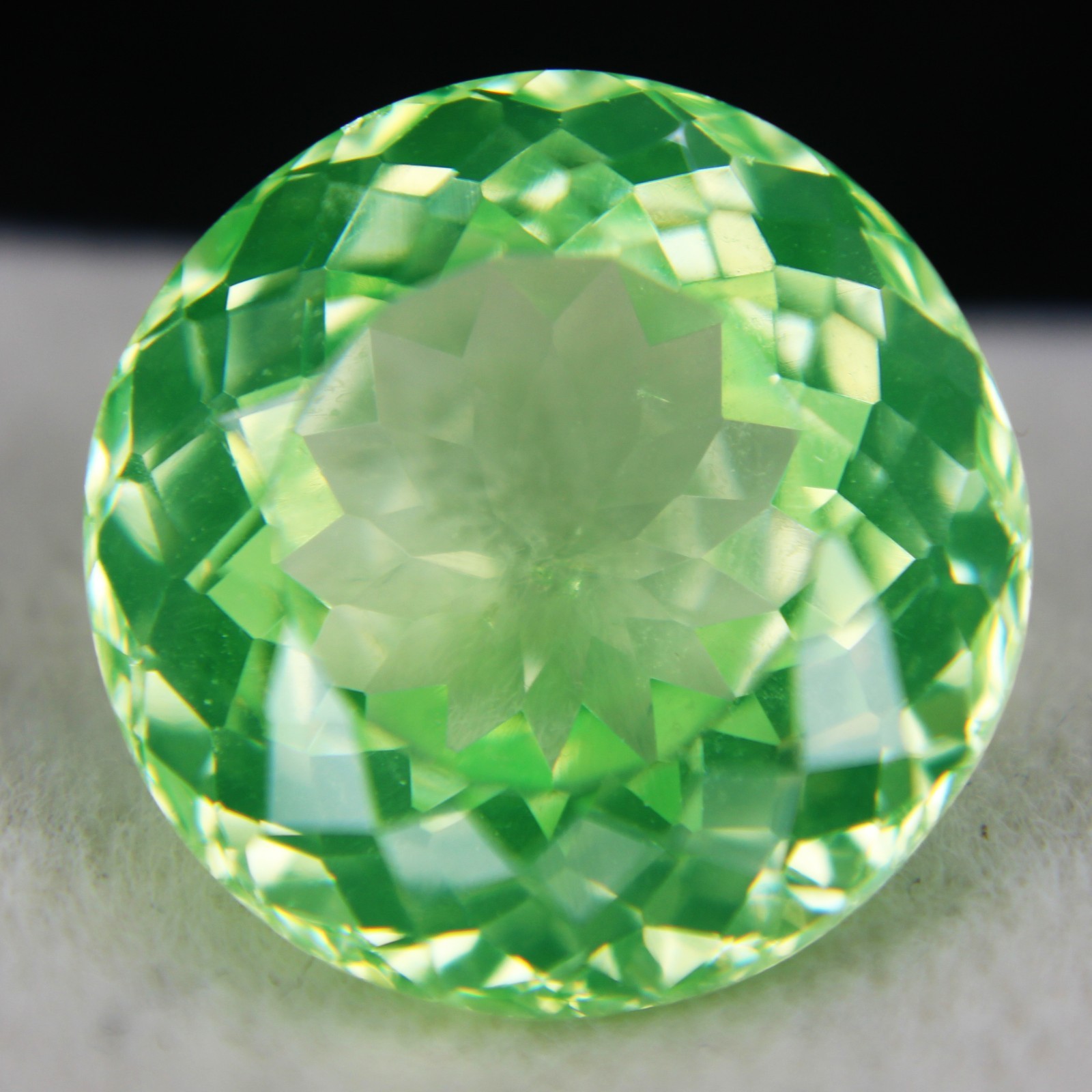 12.40 Ct Certified Green Natural Tsavorite Garnet Round Shape Loose Gemstones