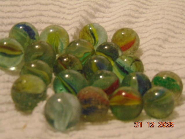 Old Glass Marbles, Cats Eye Pattern. 410gram (O)