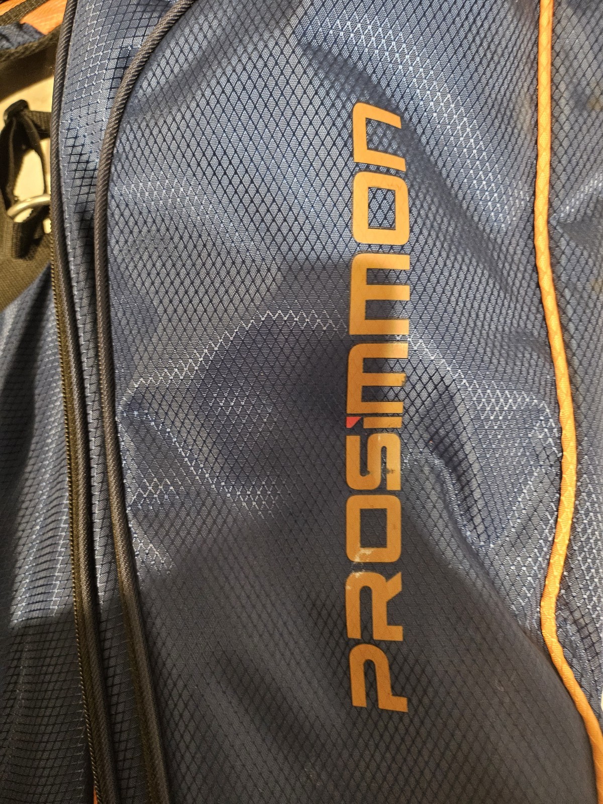 Prosimmon Golf DRK 7" Lightweight Golf Stand Bag with Dual Straps