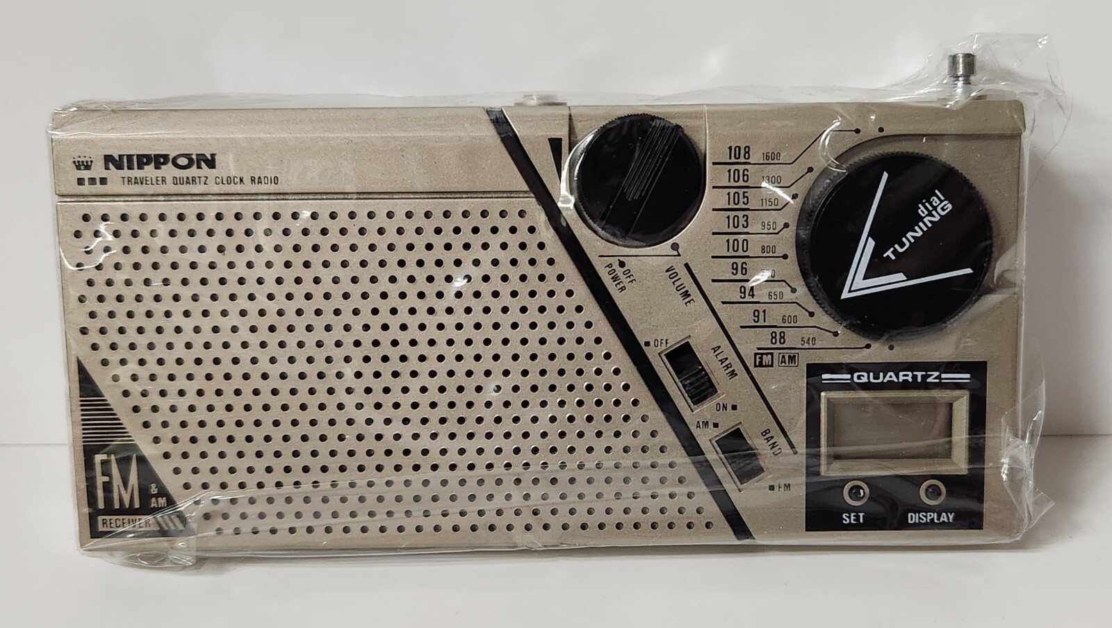 Nippon Traveler Quartz Clock Radio (Model PS-555) – New/Unopened