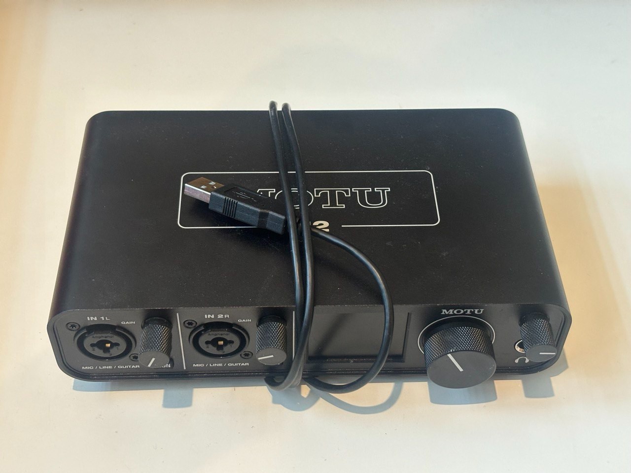 MOTU M2 2x2 USB Audio Interface