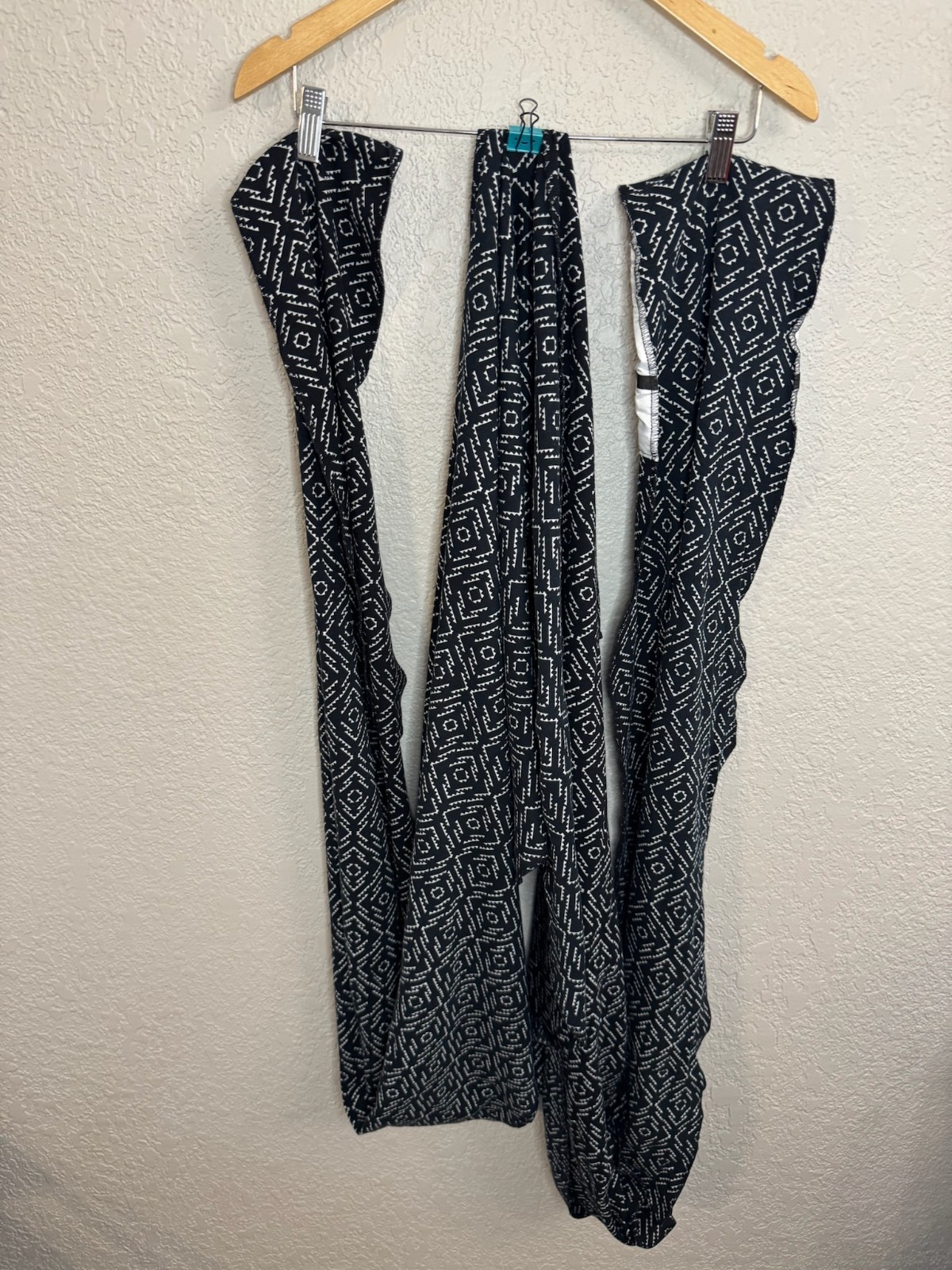 Moby Wrap Black White Baby Sling/Wrap