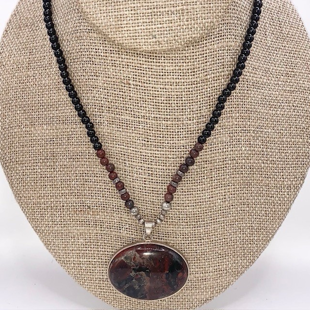 VTG Red Brecciated Jasper & Black (Glass/Stone?) Bead Necklace Jewelry Healing 