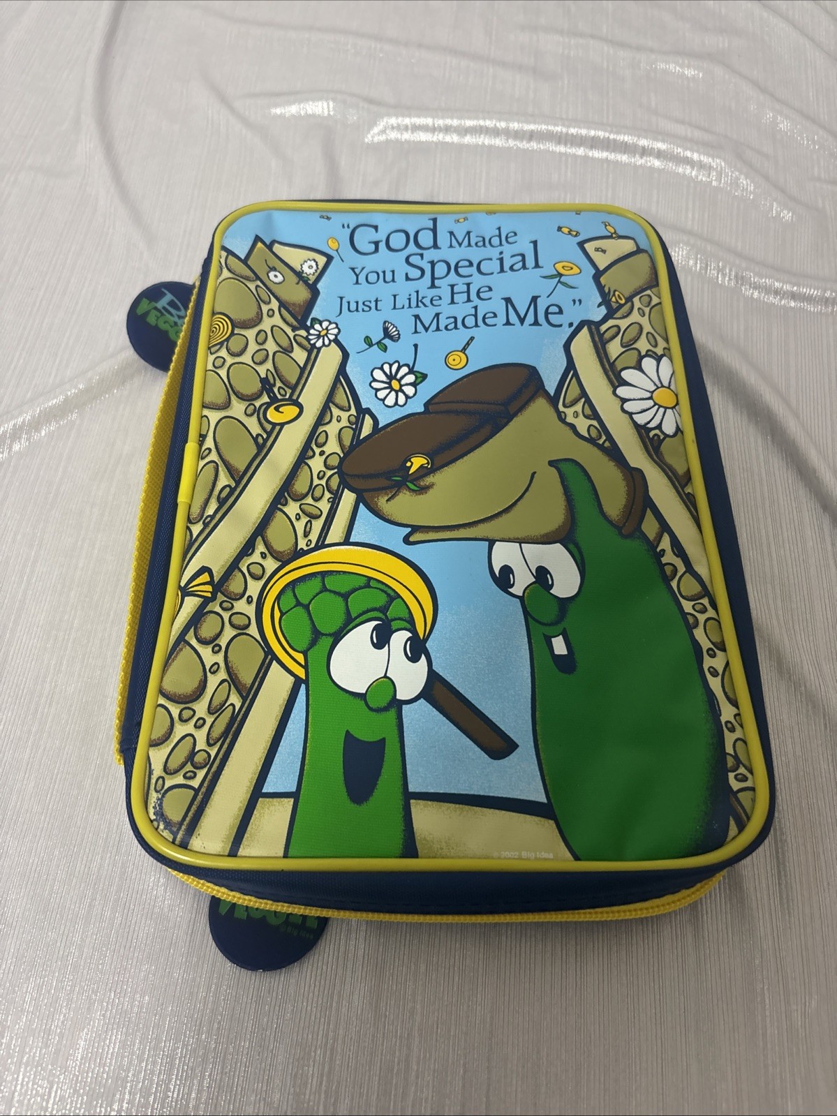 Veggie Tales Big Idea Bible & Book Carrying Cover Larry the Cucumber Zip Around