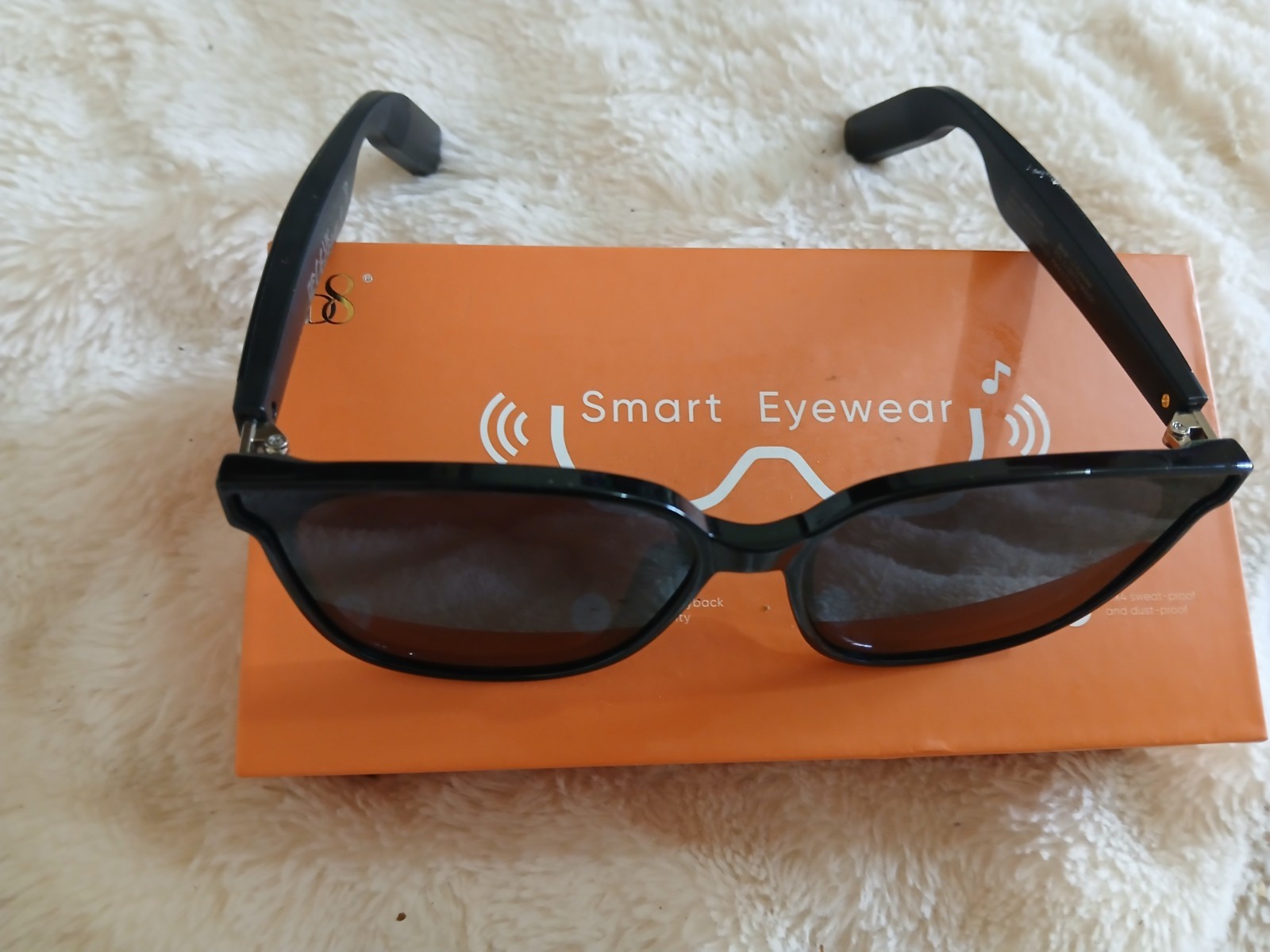 Bluetooth Sunglasses Built-In Speakers