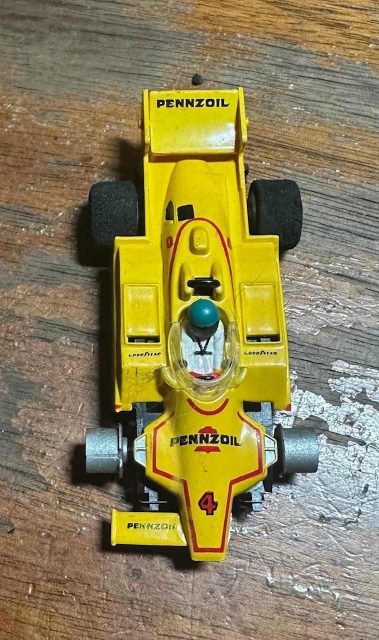 Vintage Tyco Pennzoil #4 Formula F-1 HO Scale Slot Car - Broken Off Nose Wing