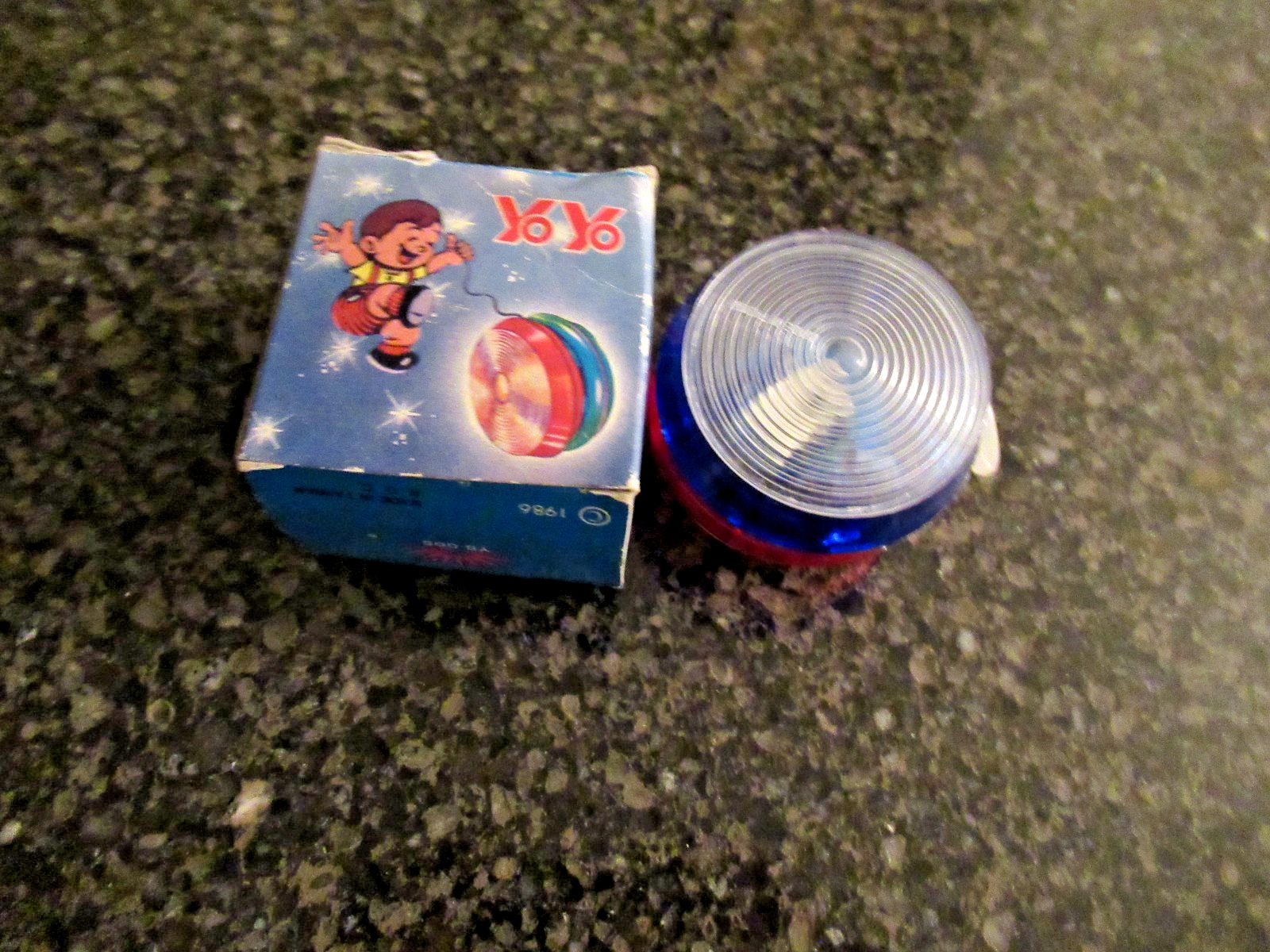 Vintage Light Up Yo Yo Made in Taiwan 1986 YS-005 in Original Box