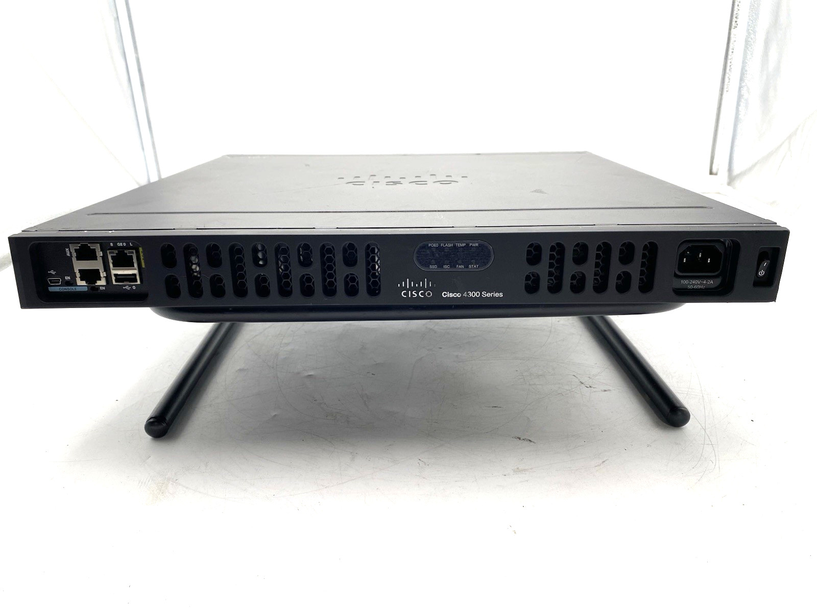 Cisco 4331 Integrated Services Router ISR4331 w/ CISCO NIM-1CE1T1-PRI V04