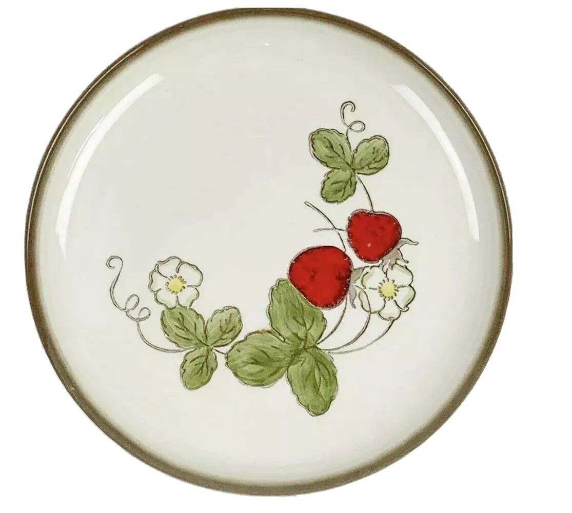 Metlox 8” Salad Plate Poppytrail California Strawberry