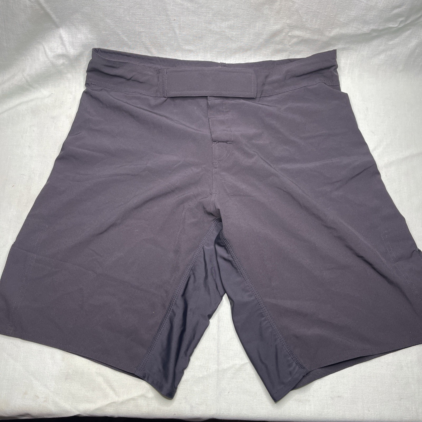 ROAR Grappling Fight Shorts Mens XL 36-37 Black MMA BJJ No-Gi Training Shorts