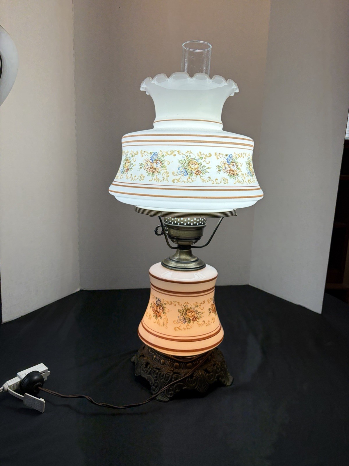 Quoizel Vintage Hurricane Lamp Milk Glass 24” Tall To Flute Works As Should