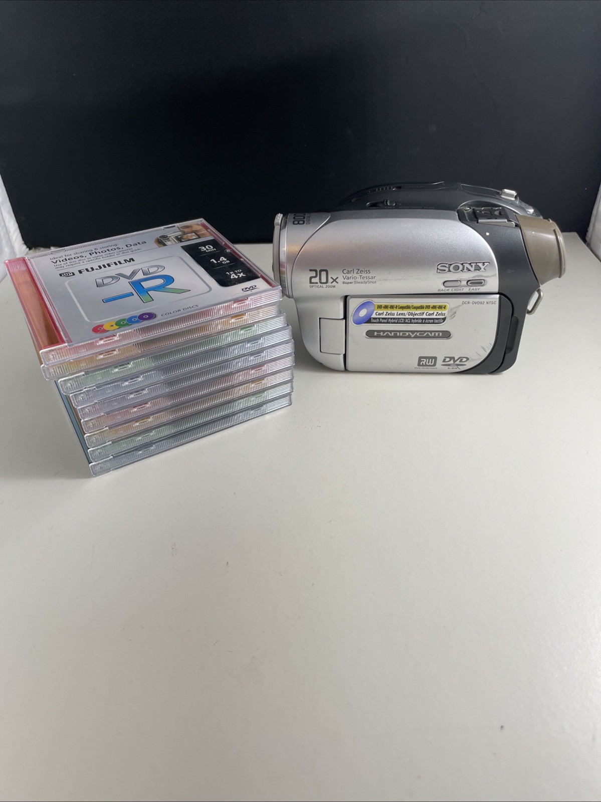 Sony Handycam DCR-DVD92 DVD Camcorder Only 9 Blank Dvd