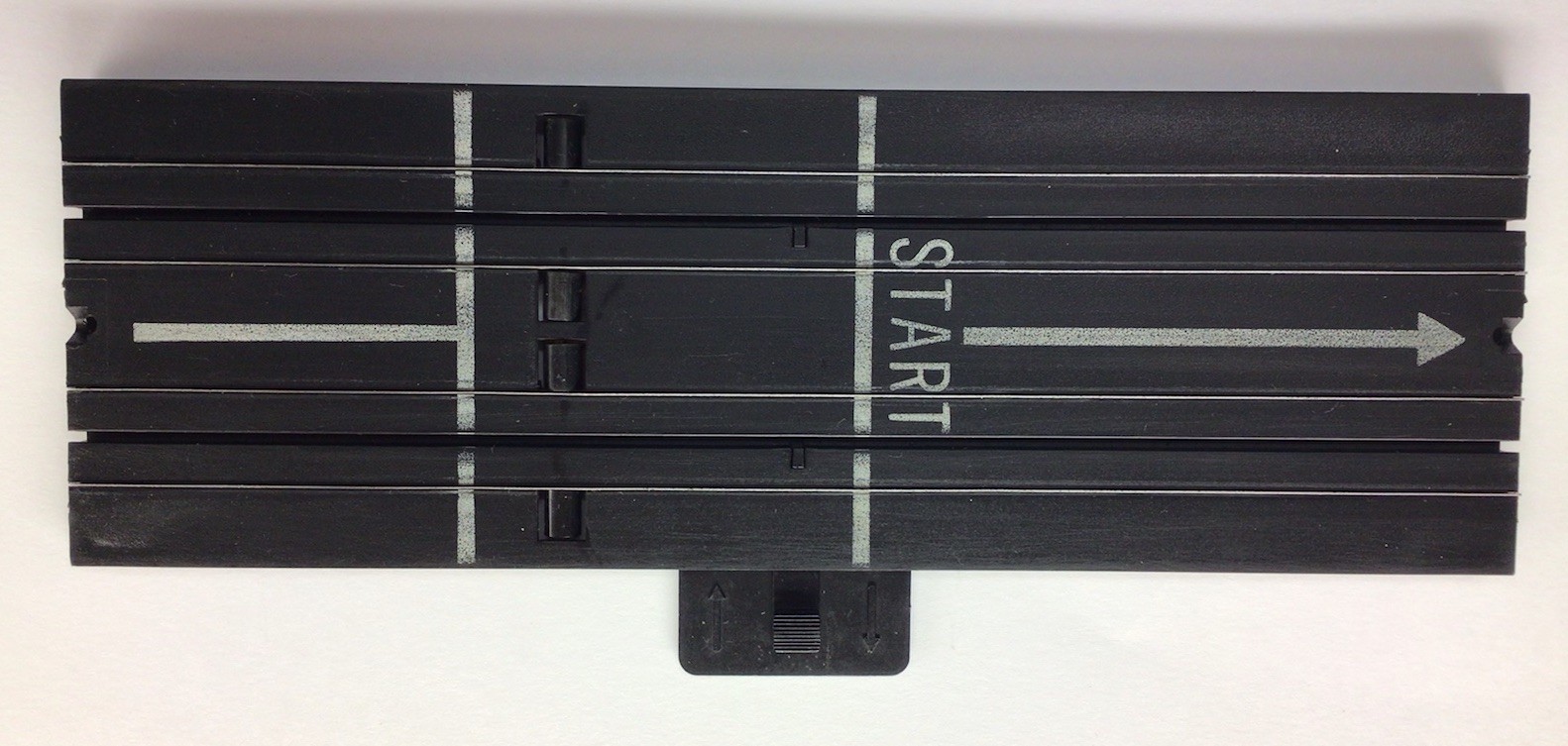 Aurora ModelMotoring1507 9" Starter Straight Track Ho Tjet Slot Car