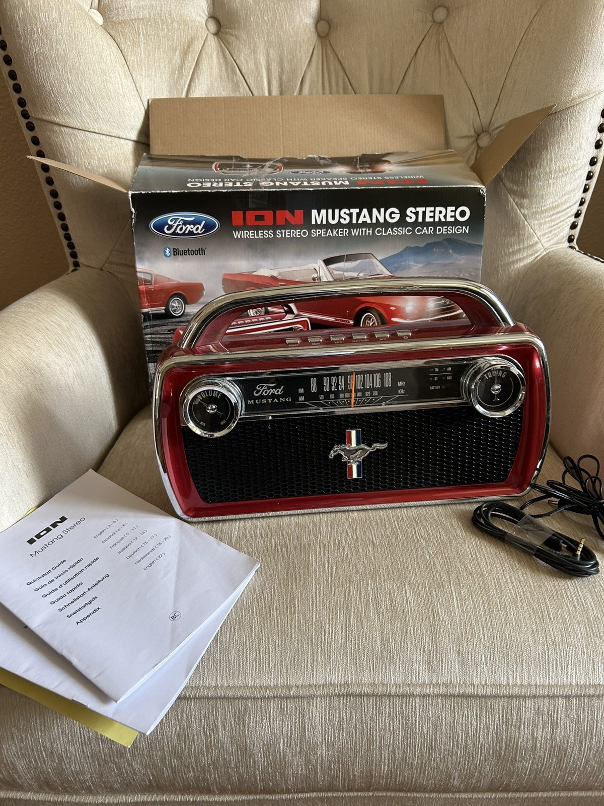 ION Mustang Stereo Wireless Rechargeable Bluetooth Speaker Radio (Rare)