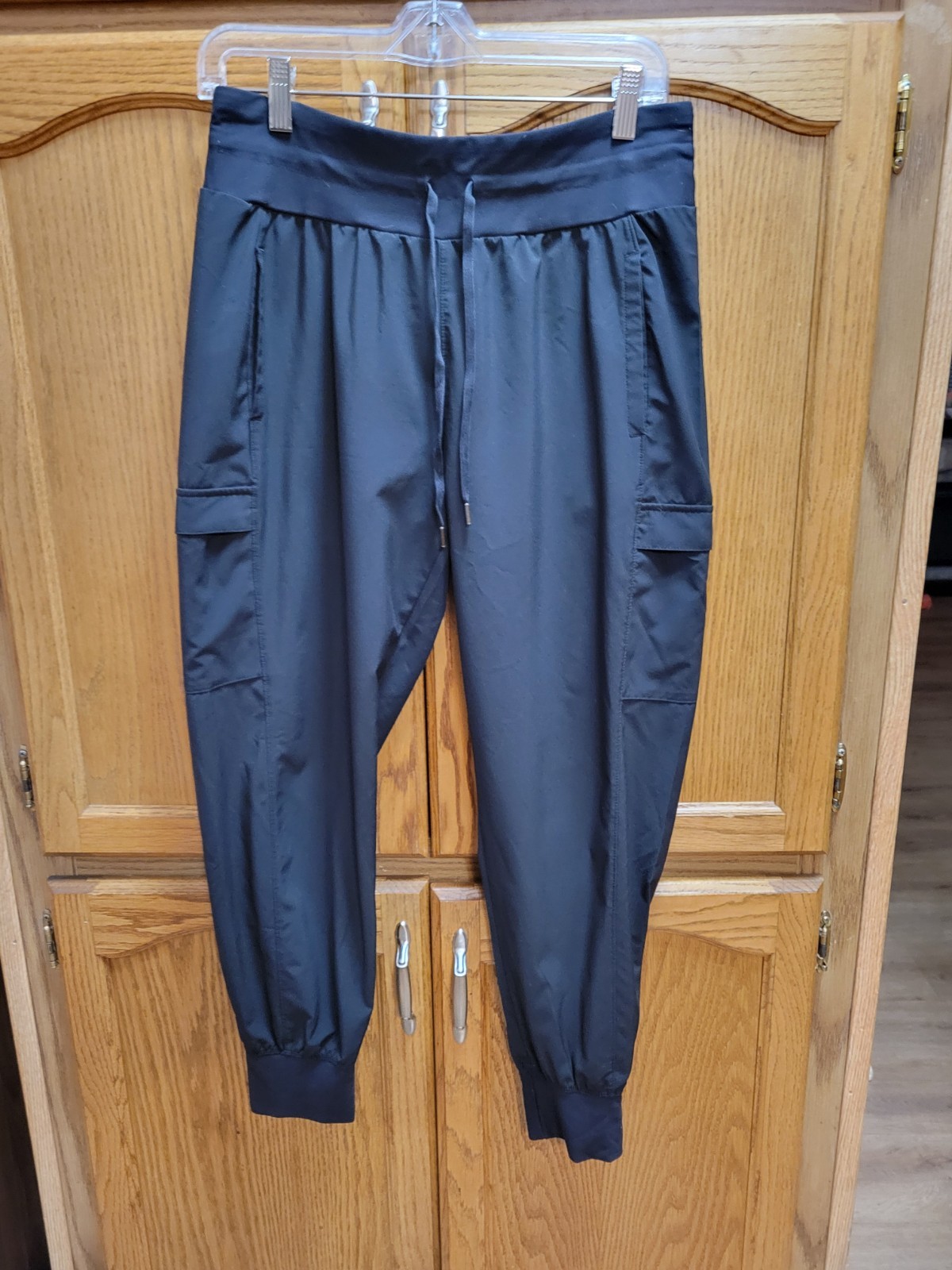 Ladies Black Cargo Jogging Pants, 2.75” Stretch Waistband By Calia Sz Med. 
