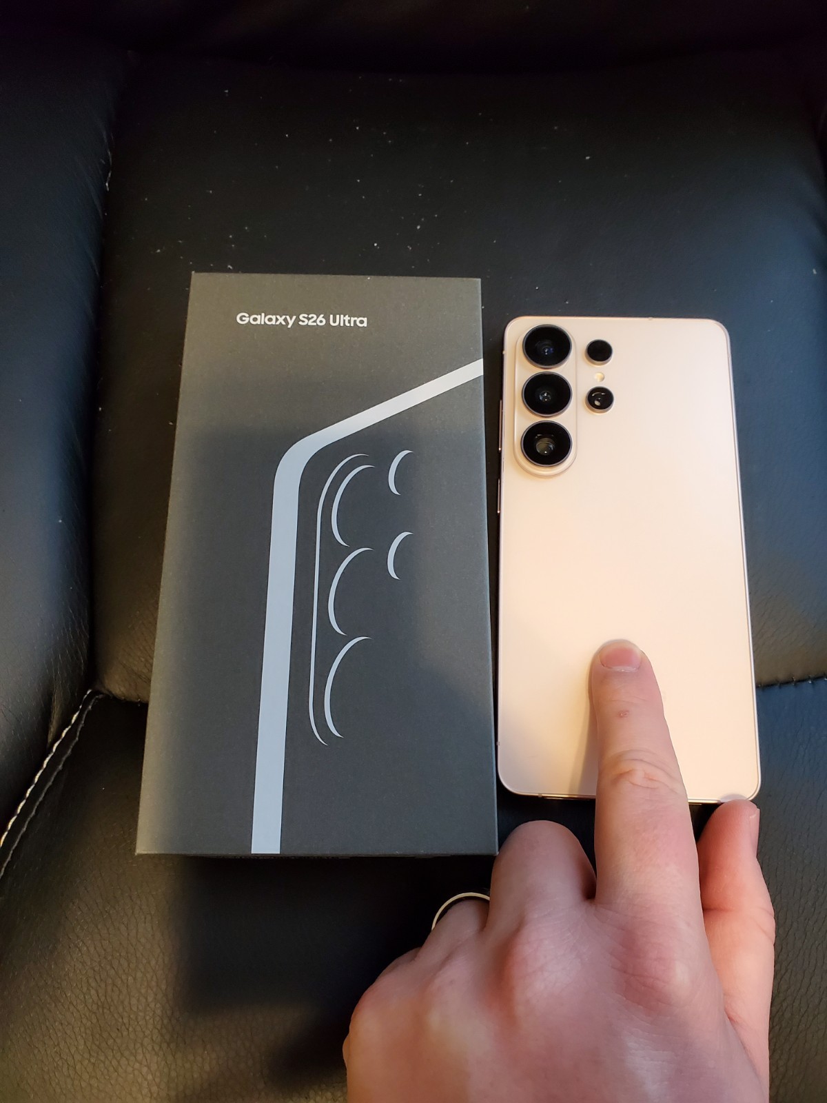 Samsung Galaxy S26 Ultra 5G SM-S948U1 256GB Factory unlocked