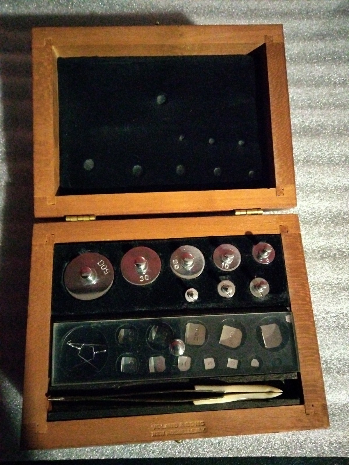 Vintage Clay -Adams Co. Balance Apothecary Scale Weights w/ Wooden Case