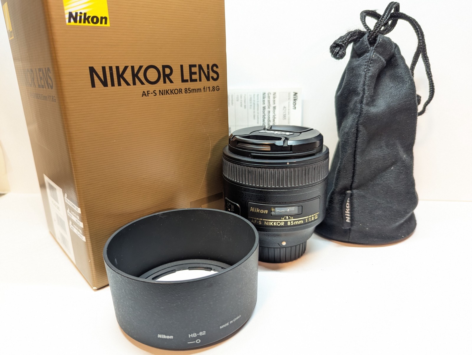 Nikon AF-S Nikkor 85mm f/1.8 G Prime Lens
