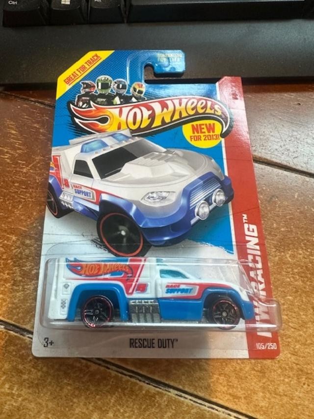 2013 Hot Wheels HW Racing Rescue Duty #105 White