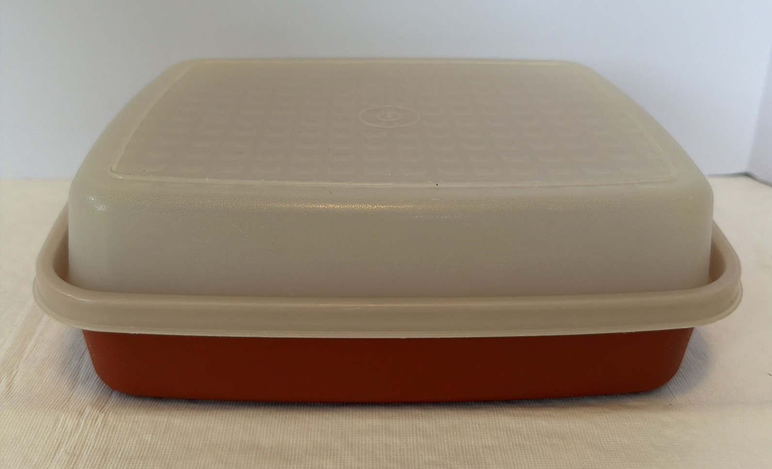 Tupperware Season N Serve Meat Marinade Container 1518 w/ Lid 1519 Paprika Red