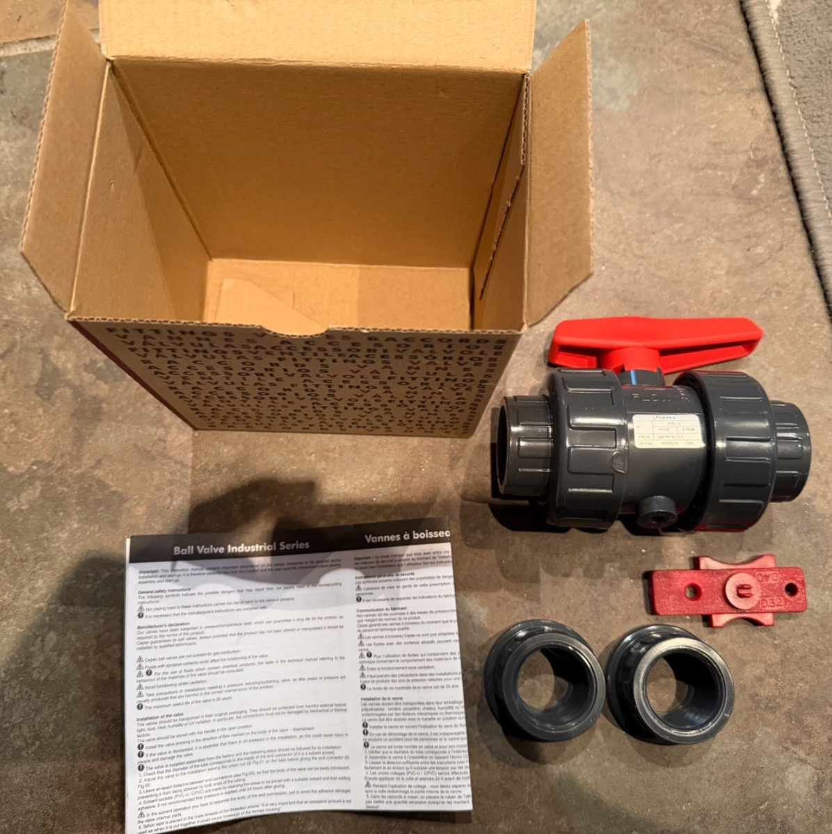 CEPEX 1” PVC ball valve for aquariums and water systems - New In Box!
