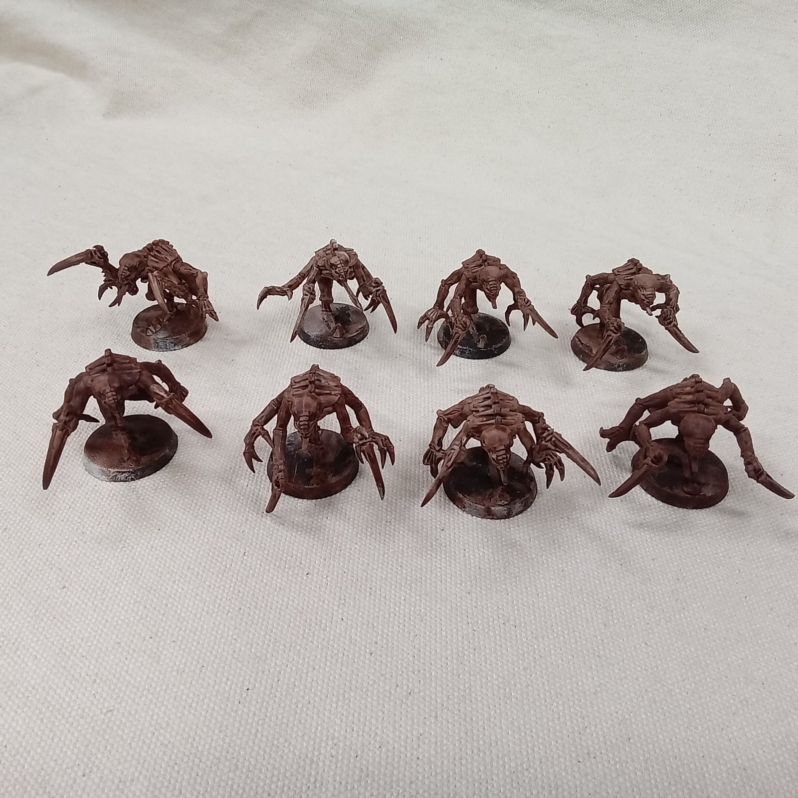 Warhammer 40k Tyranid Genestealers, lot of 8, primed brown