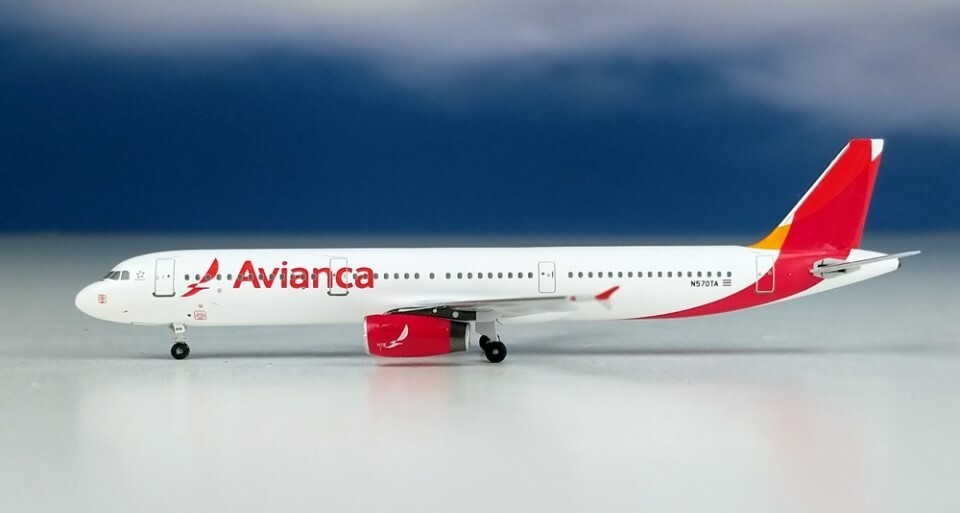Aeroclassics AC570TA Avianca Colombia Airbus A321-200 N570TA Diecast 1/400 Model