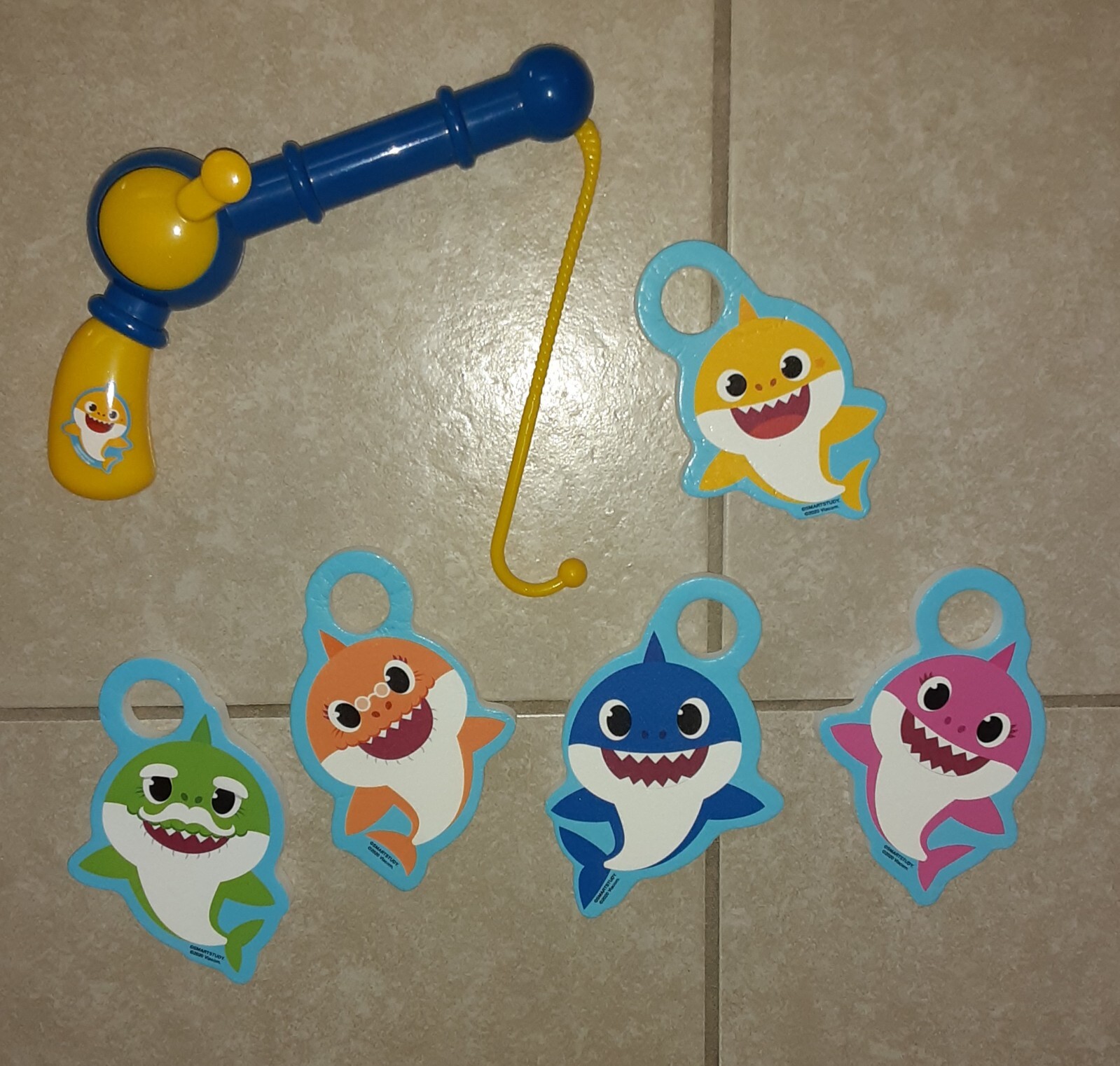 Baby Shark Nickelodeon Bath Water Toy Fishing Pole Set Grandpa Grandma Dad Mom